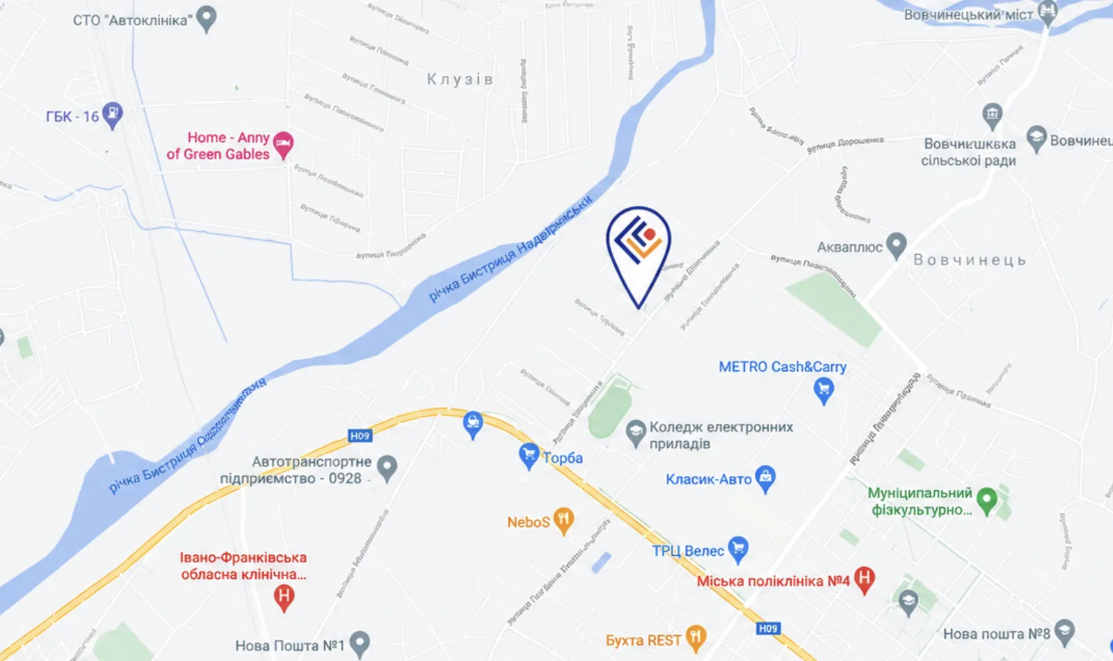 Карта: City Villa Club, с. Вовчинець, вул. Прийми, 8 - біля річки Бистриці, поруч METRO і ТРЦ «Велес»
